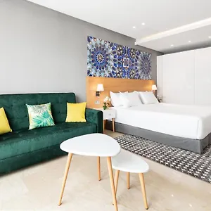 Otel Mid Town