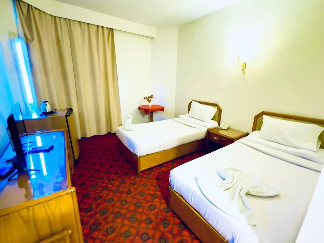 Queens Valley Hotel Luxor